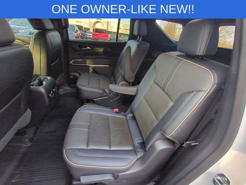 Used 2025 Chevrolet Traverse High Country image 29