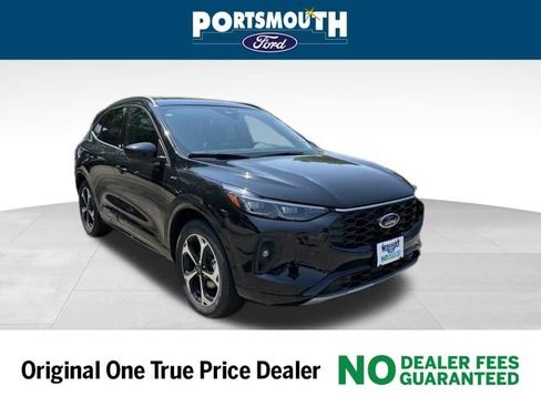 New 2025 Ford Escape ST-Line Elite w/ Premium Technology Package image 30