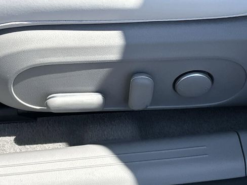 Used 2025 Hyundai Ioniq 6 SEL image 26