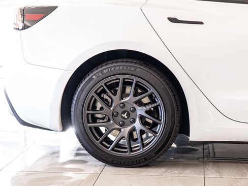 Used 2026 Tesla Model 3 RWD image 12