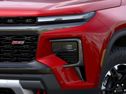 New 2027 Chevrolet Traverse Z71 w/ Enhanced Driving Package AWD/4WD image 10