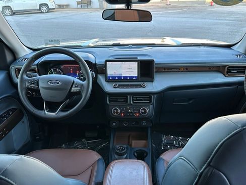 Used 2024 Ford Maverick Lariat image 25