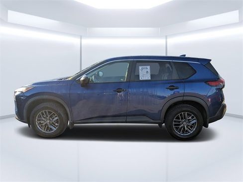 Used 2021 Nissan Rogue S image 7