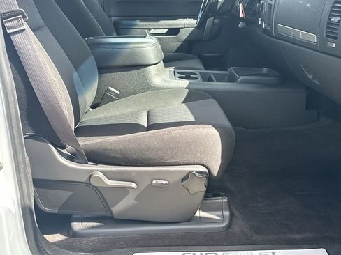 Used 2014 Chevrolet Silverado 2500 LT image 14