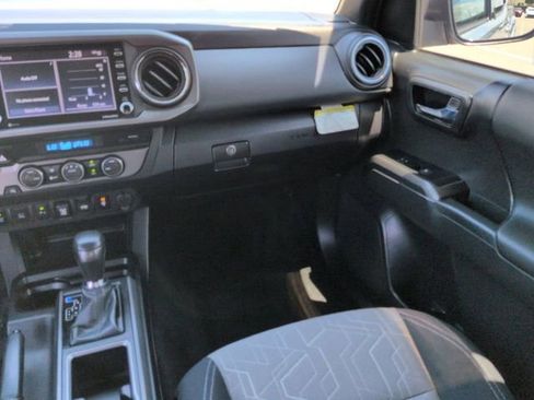Certified 2022 Toyota Tacoma TRD Sport RWD image 17