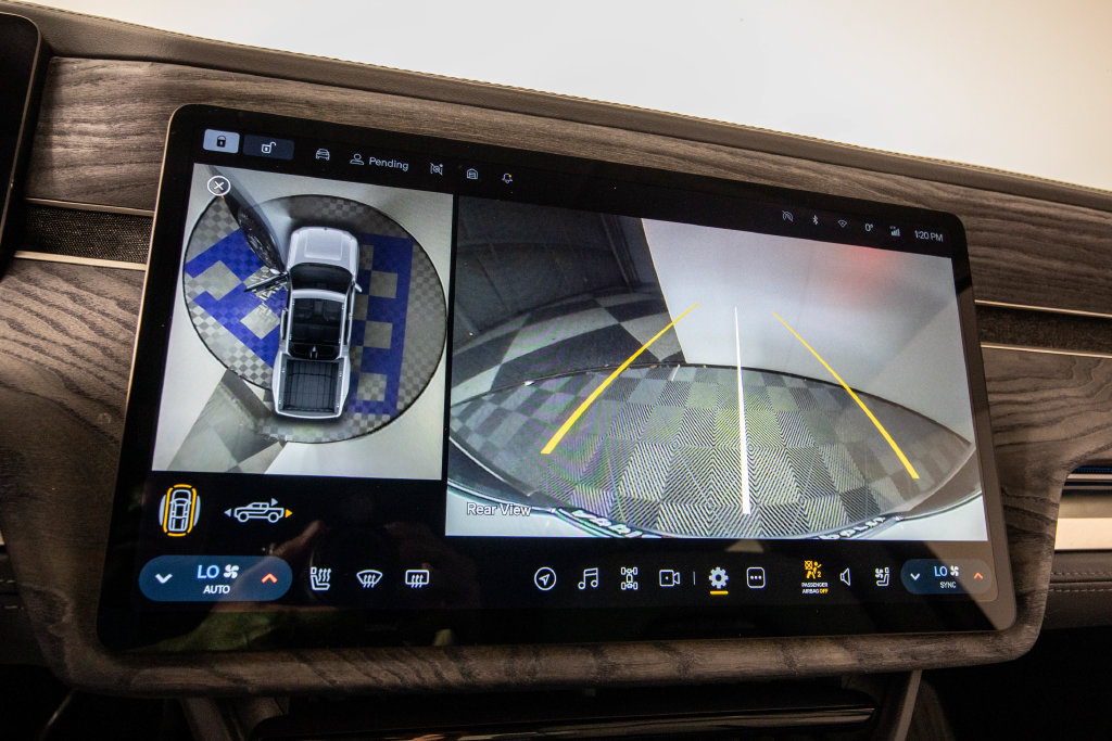 Used 2022 Rivian R1T Adventure AWD/4WD image 22