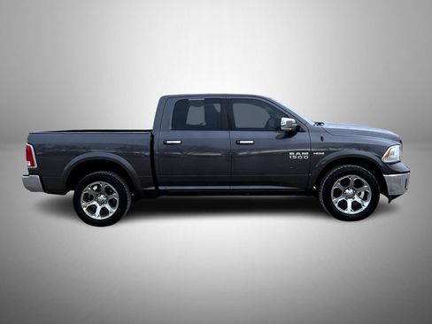 Used 2017 RAM 1500 Laramie w/ Convenience Group image 4