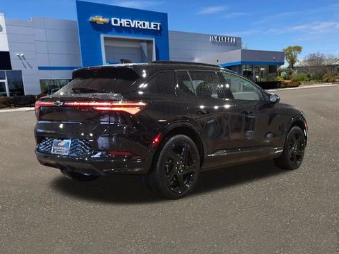 Used 2025 Chevrolet Equinox EV RS w/ Convenience Package II AWD/4WD image 26