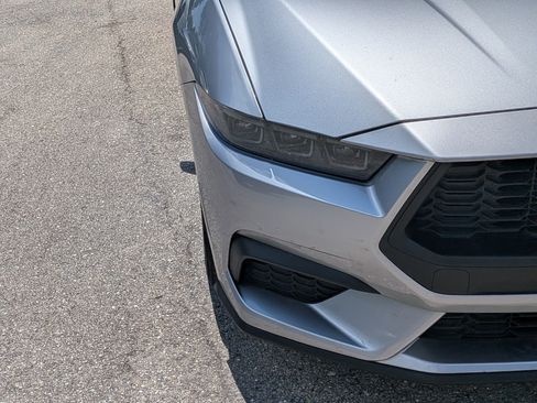 Used 2025 Ford Mustang Premium RWD image 10