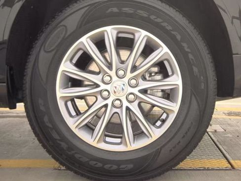 Used 2023 Buick Enclave Essence AWD/4WD image 23
