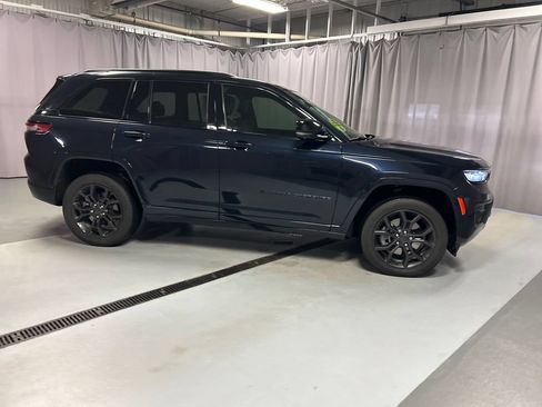 Used 2024 Jeep Grand Cherokee Limited 4xe AWD/4WD image 8