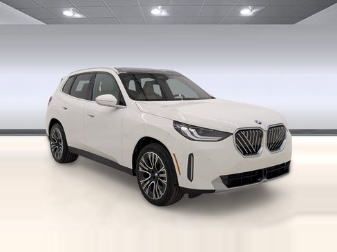 New 2026 BMW X3 xDrive30 w/ Premium Package image 7