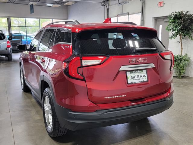 Certified 2023 GMC Terrain SLE w/ Driver Convenience Package FWD image 7