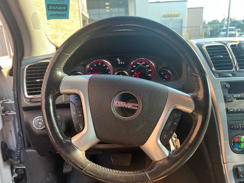 Used 2010 GMC Acadia SLT FWD image 11