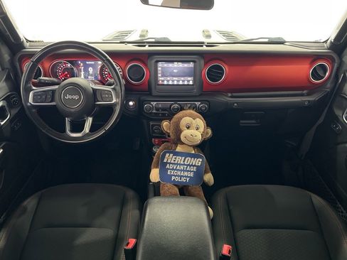 Used 2021 Jeep Gladiator Rubicon w/ Trailer Tow Package image 17