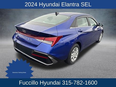 Used 2024 Hyundai Elantra SEL w/ Convenience Package FWD image 7