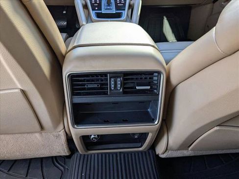 Used 2019 Porsche Cayenne image 19