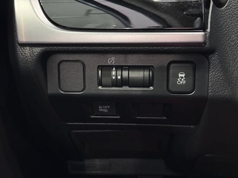 Used 2017 Subaru Crosstrek 2.0i Limited AWD/4WD image 23