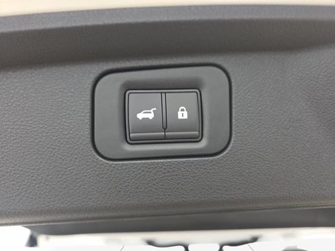 New 2026 Nissan Armada SL w/ Captain's Chari Seat Package AWD/4WD image 31