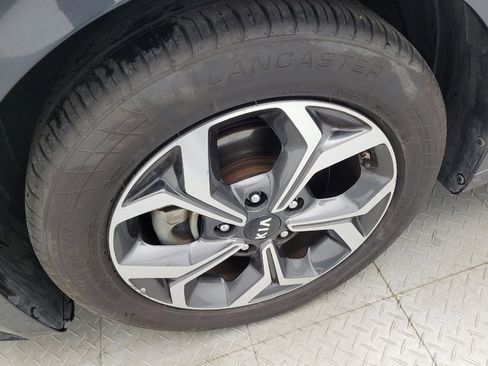 Used 2019 Kia Forte LXS FWD image 31