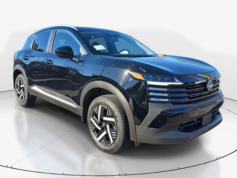 New 2026 Nissan Kicks SV w/ SV Premium Package image 2