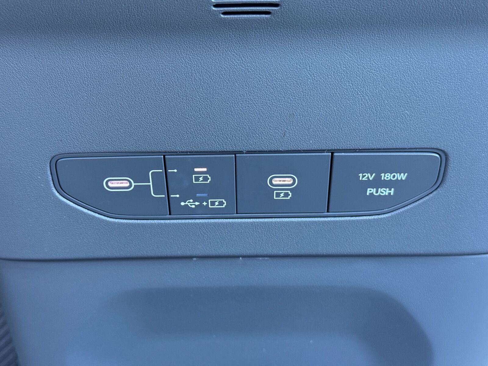 Used 2025 Kia EV9 Wind AWD/4WD image 29