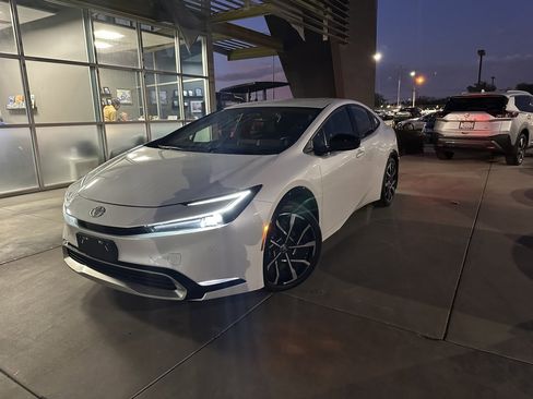 Used 2024 Toyota Prius Prime image 1