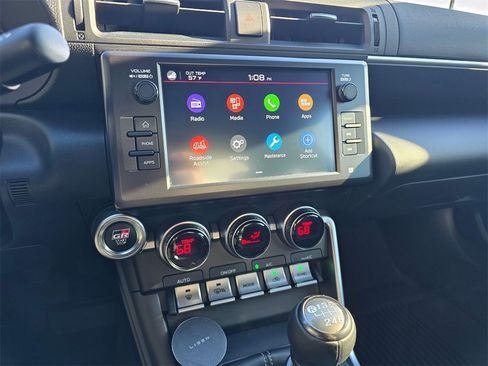 Used 2024 Toyota GR86 image 17