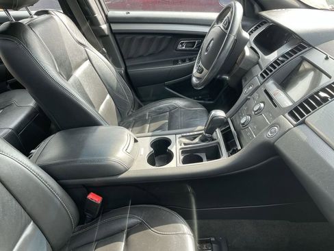 Used 2018 Ford Taurus SEL w/ Equipment Group 201A image 11