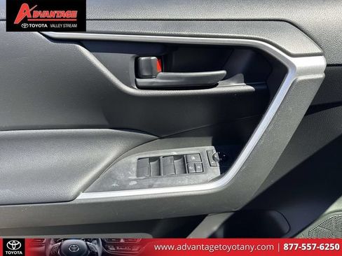 Certified 2020 Toyota RAV4 LE w/ All Weather Liner Package AWD/4WD image 20