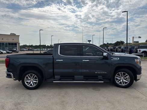 Used 2020 GMC Sierra 1500 SLT RWD image 17