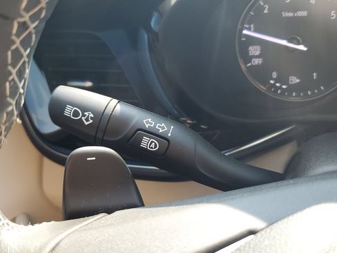 Used 2023 Buick Envision Avenir AWD/4WD image 33