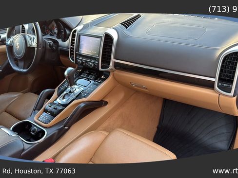 Used 2011 Porsche Cayenne S image 36