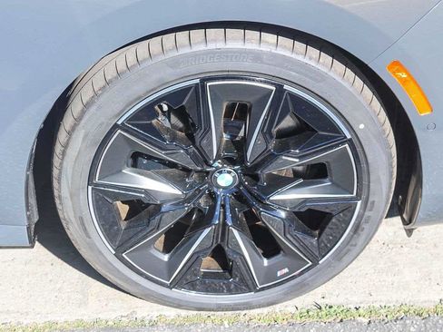 New 2026 BMW 740i w/ Premium Package image 9