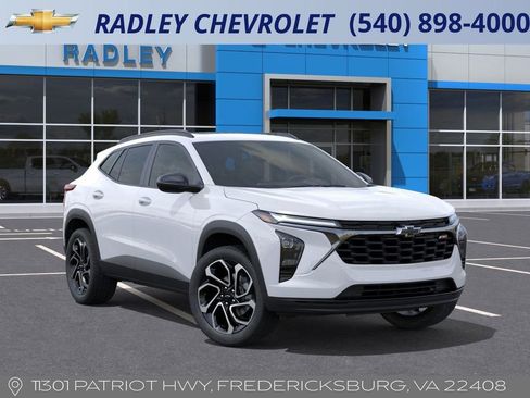 New 2026 Chevrolet Trax RS w/ Sunroof Package image 7