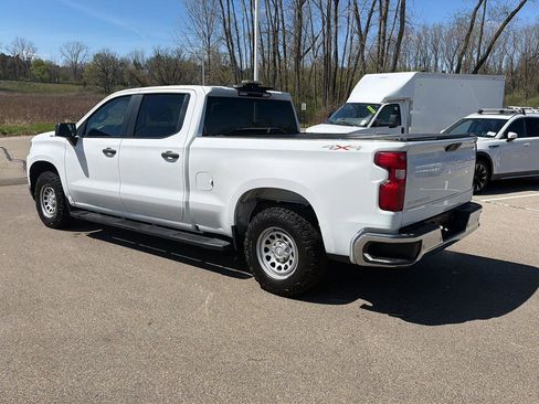 Used 2020 Chevrolet Silverado 1500 W/T w/ WT Convenience Package AWD/4WD image 3