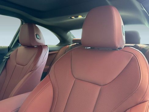 Used 2025 BMW 230i Coupe w/ Premium Package image 18