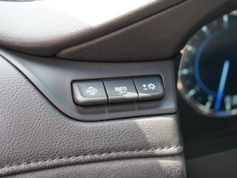 Used 2019 Cadillac Escalade ESV Luxury AWD/4WD image 86