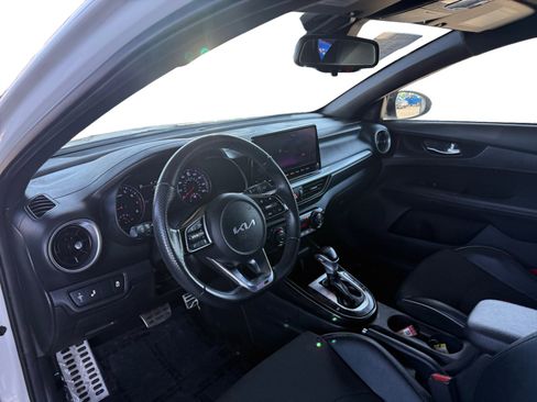 Used 2023 Kia Forte GT-Line image 9