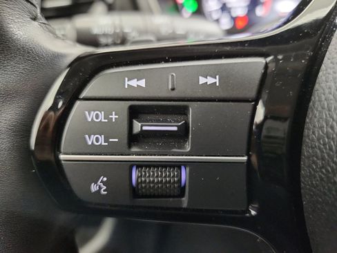 Used 2023 Honda Pilot Elite image 13