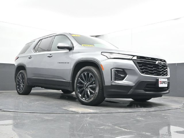 Used 2023 Chevrolet Traverse RS w/ LPO, Floor Liner Package AWD/4WD image 49