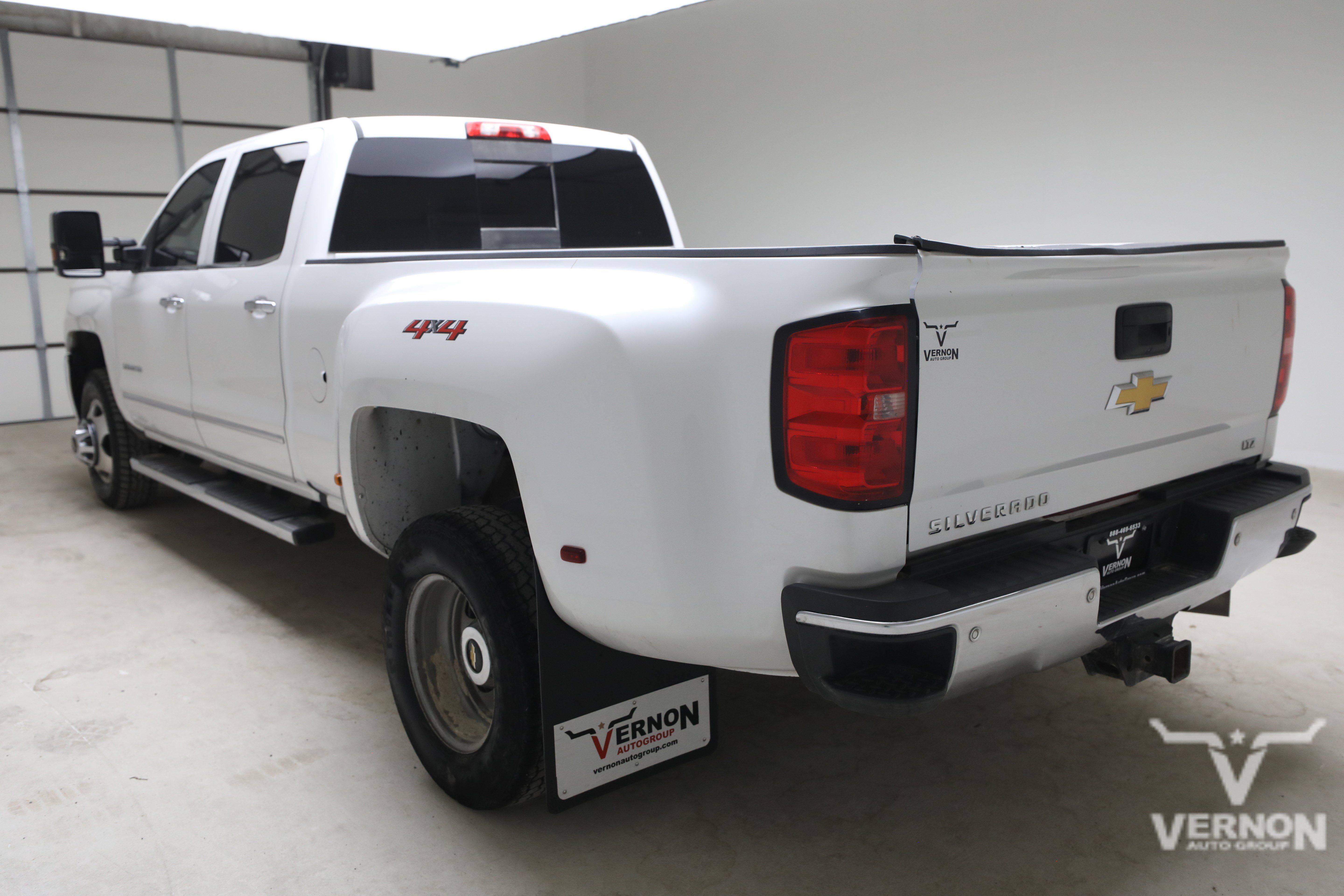 Used 2019 Chevrolet Silverado 3500 LTZ w/ Duramax Plus Package AWD/4WD image 3