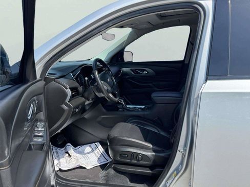 Used 2021 Chevrolet Traverse Premier w/ Redline Edition FWD image 16