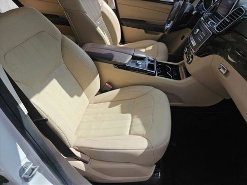 Used 2017 Mercedes-Benz GLE 350 image 19