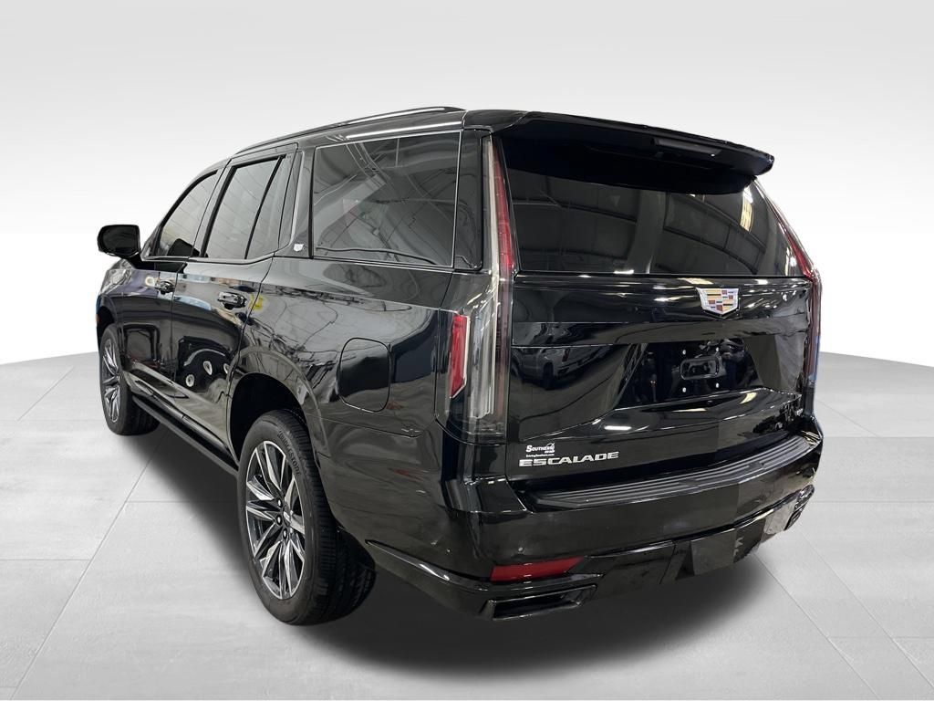 Used 2023 Cadillac Escalade Sport Platinum AWD/4WD image 3