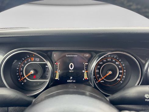 Used 2022 Jeep Gladiator Sport AWD/4WD image 26