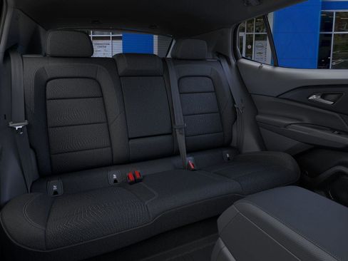 New 2026 Chevrolet Equinox EV LT image 17