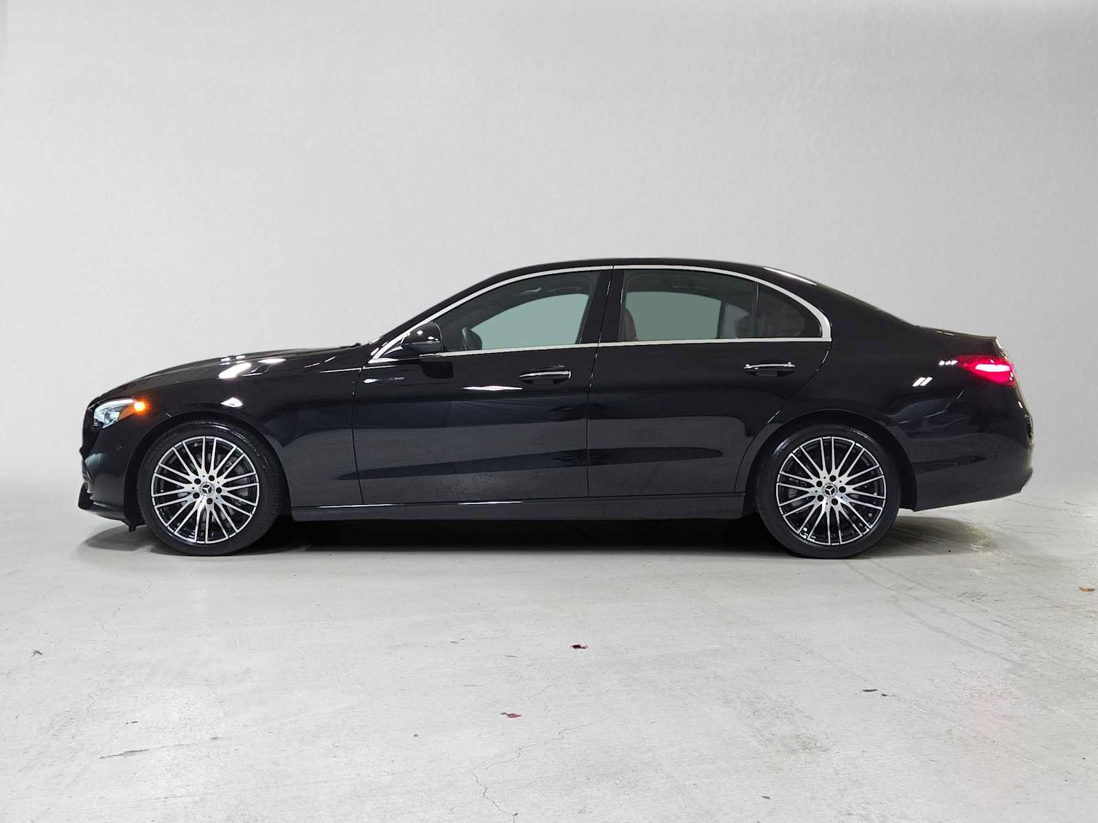 Certified 2026 Mercedes-Benz C 300 4MATIC Sedan image 5