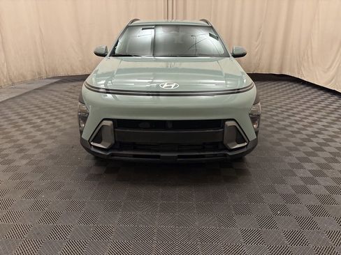 Certified 2024 Hyundai Kona SEL w/ Convenience Package image 2