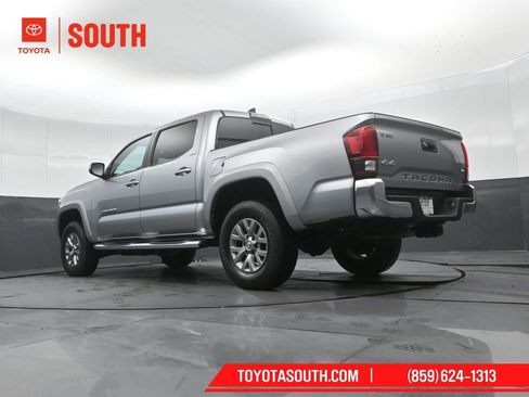Used 2019 Toyota Tacoma SR5 image 40